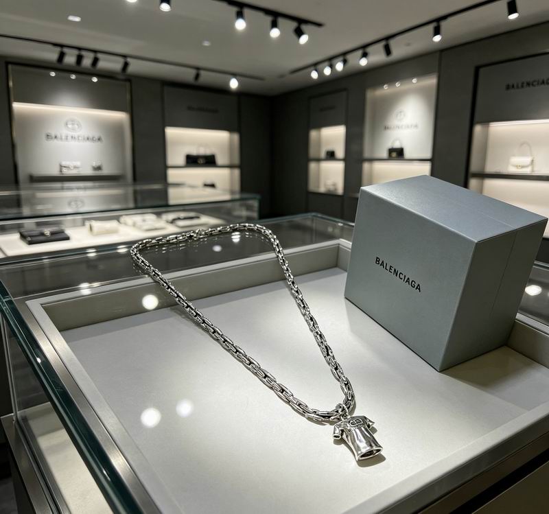 Balenciaga Necklace 06yxs52